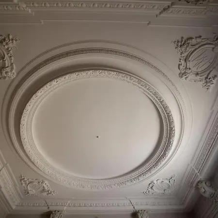 Une Parenthese Royale Apartamento